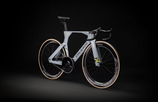 Colnago_T1Rs_PISTA_fondonero-prospettiva ant-madison (1)